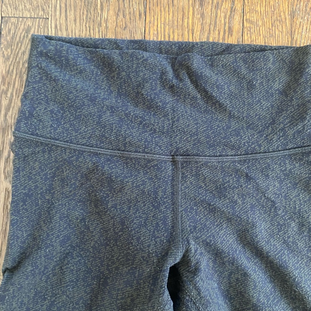 Lululemon wunder under size 6